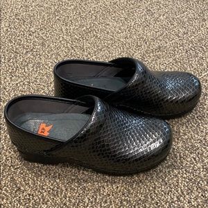 Dansko XP Clogs